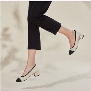 Vivaia Julie Pro Arch cap toe chunky block heels in ivory and black. Sz US 7.5